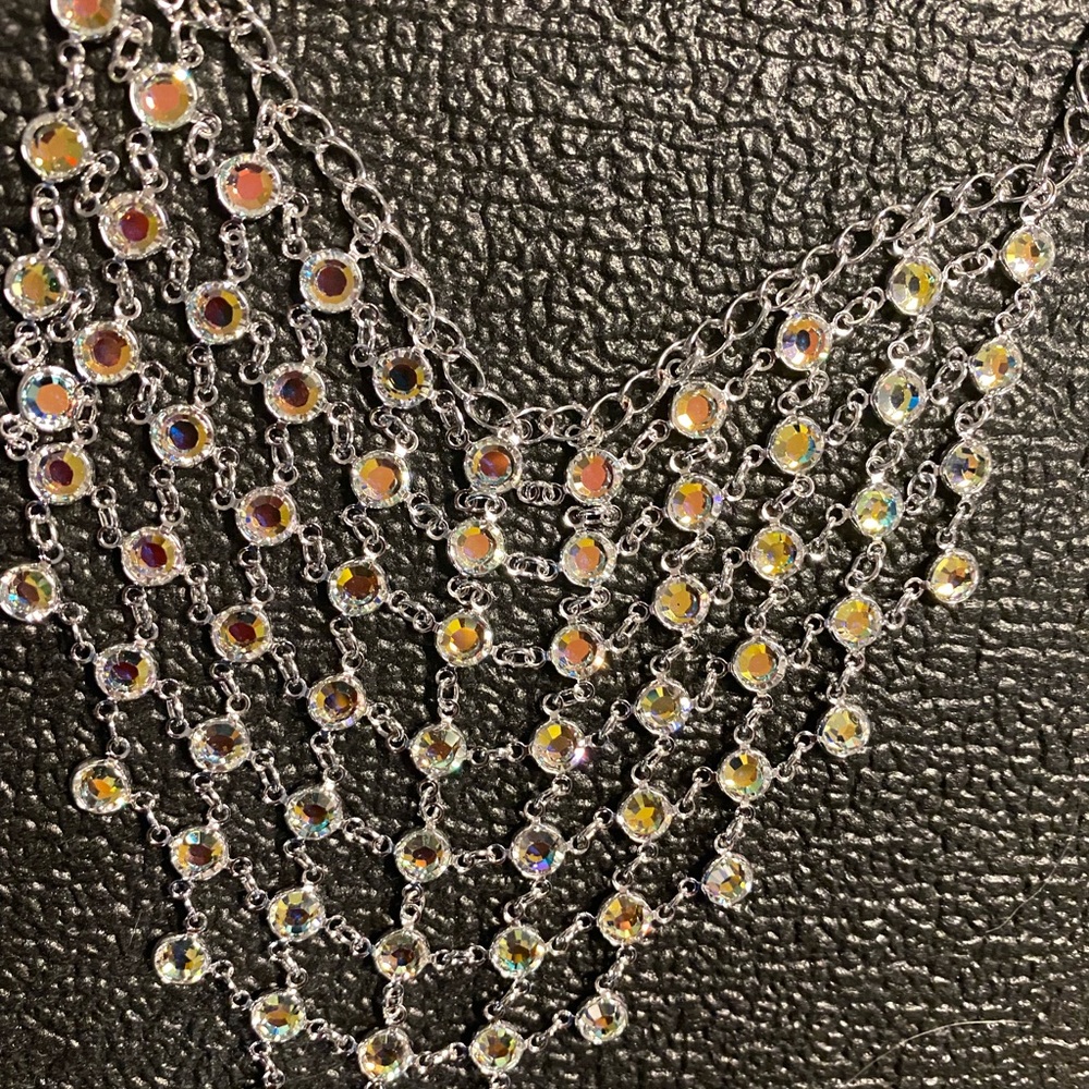 Touchstone Crystal necklace - Picture 4 of 5